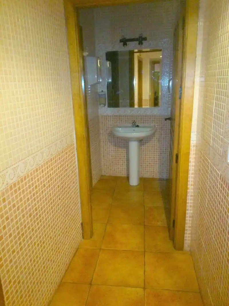Baño de Casa o chalet en venta en Garganta la Olla con Aire acondicionado, Calefacción y Jardín privado