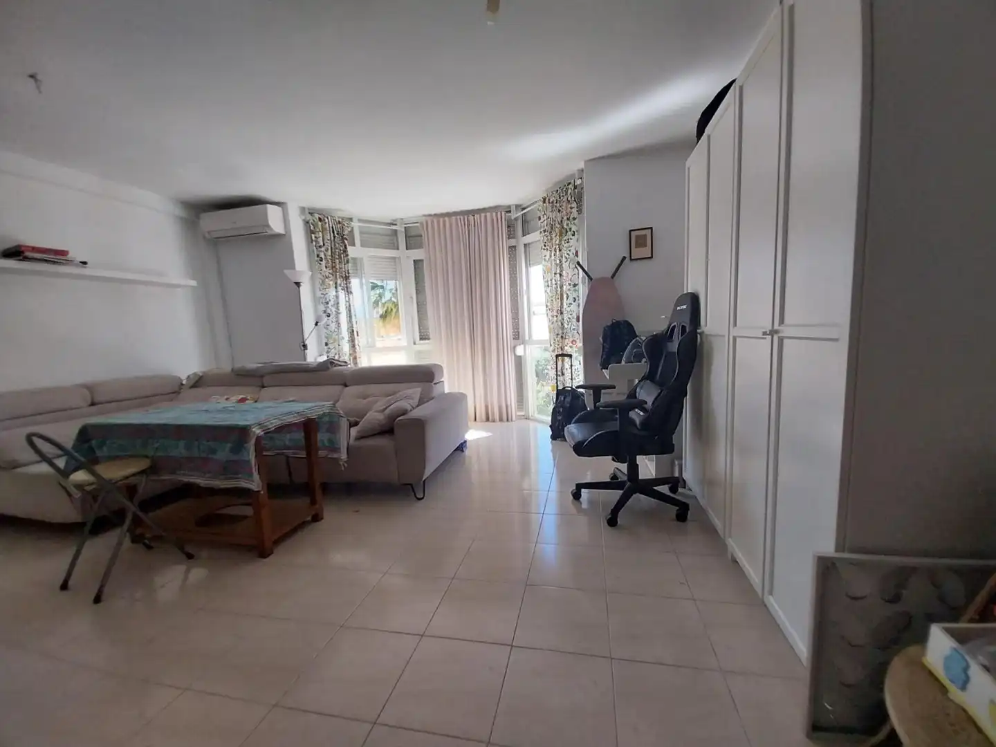 Sala d'estar de Dúplex en venda en Algeciras amb Terrassa i Traster