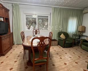 Menjador de Apartament de lloguer en  Valencia Capital amb Aire condicionat, Calefacció i Alarma