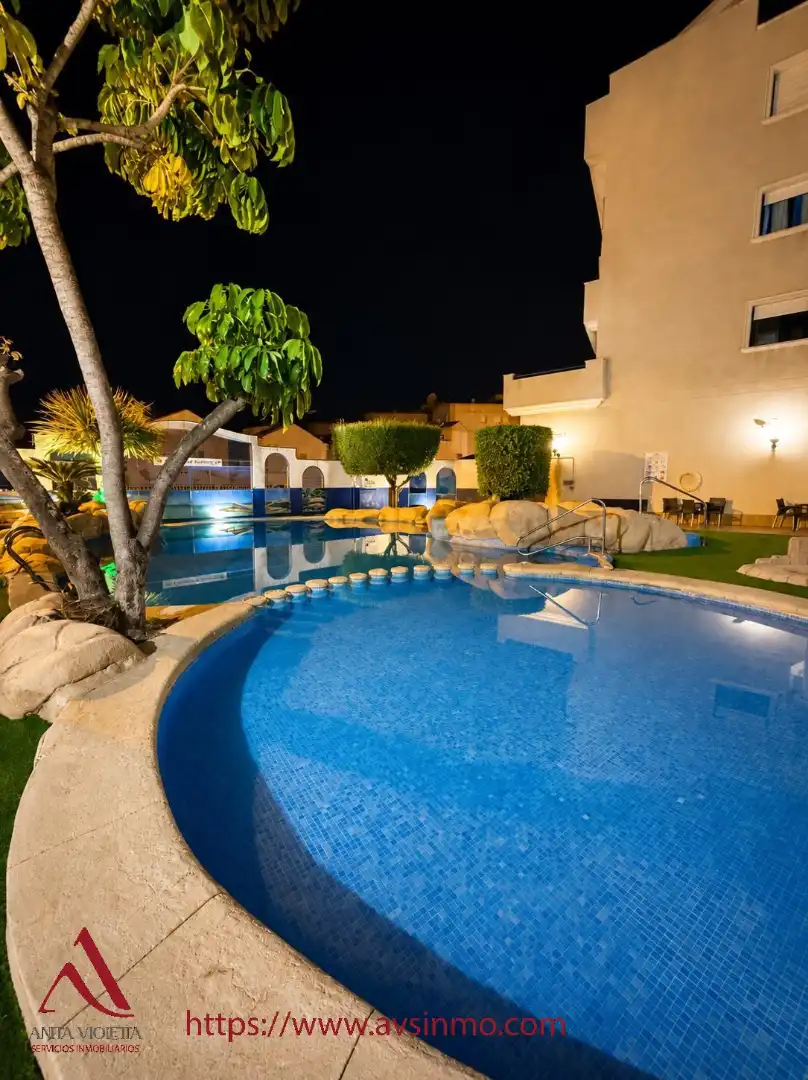 Piscina de Apartamento de alquiler en Orihuela con Aire acondicionado, Calefacción y Terraza