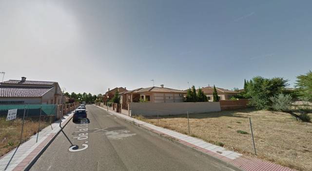 Casa-chalet en Venta en Calle Centaura en Cobisa