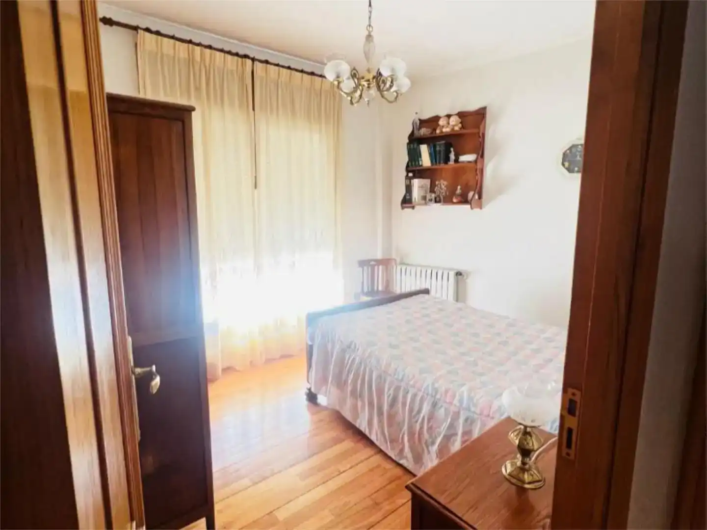 Habitación de Piso en venta en Quiroga con Parquet, Trastero y Amueblado