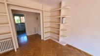 Living room of Flat for sale in  Madrid Capital  with Air Conditioner, Terrace and Balcony