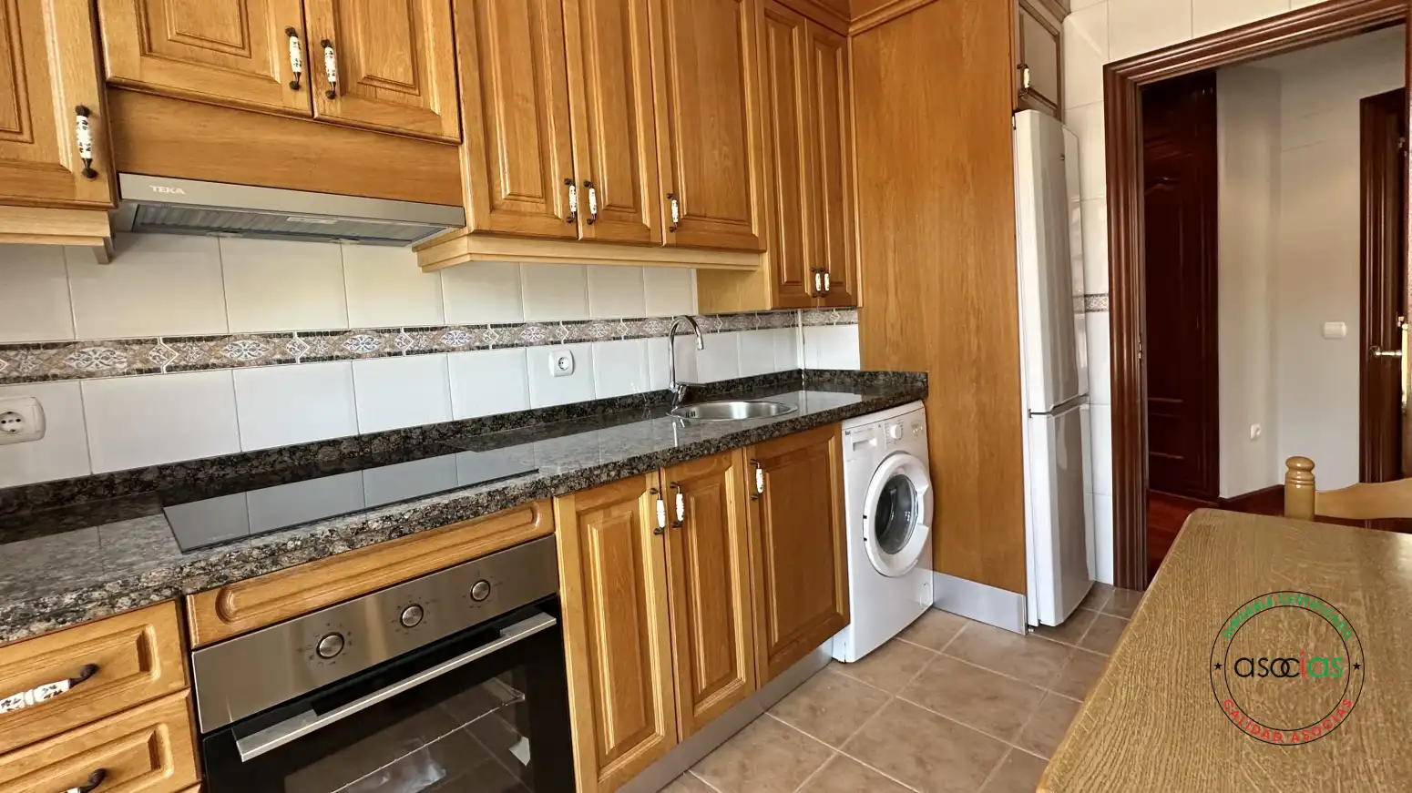 Cocina de Piso en venta en Gijón  con Calefacción