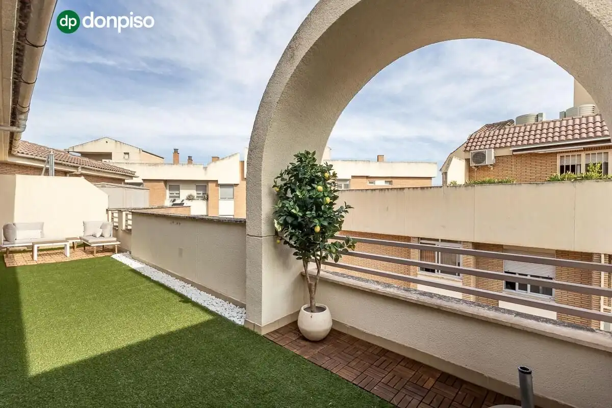 Ático en venta en Granada, Granada