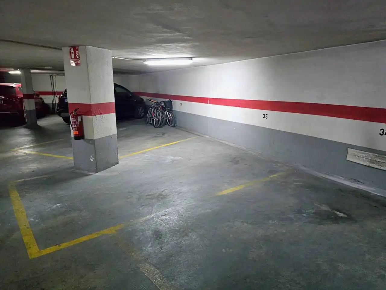 Parkplatz von Garage zur Miete in Valencia