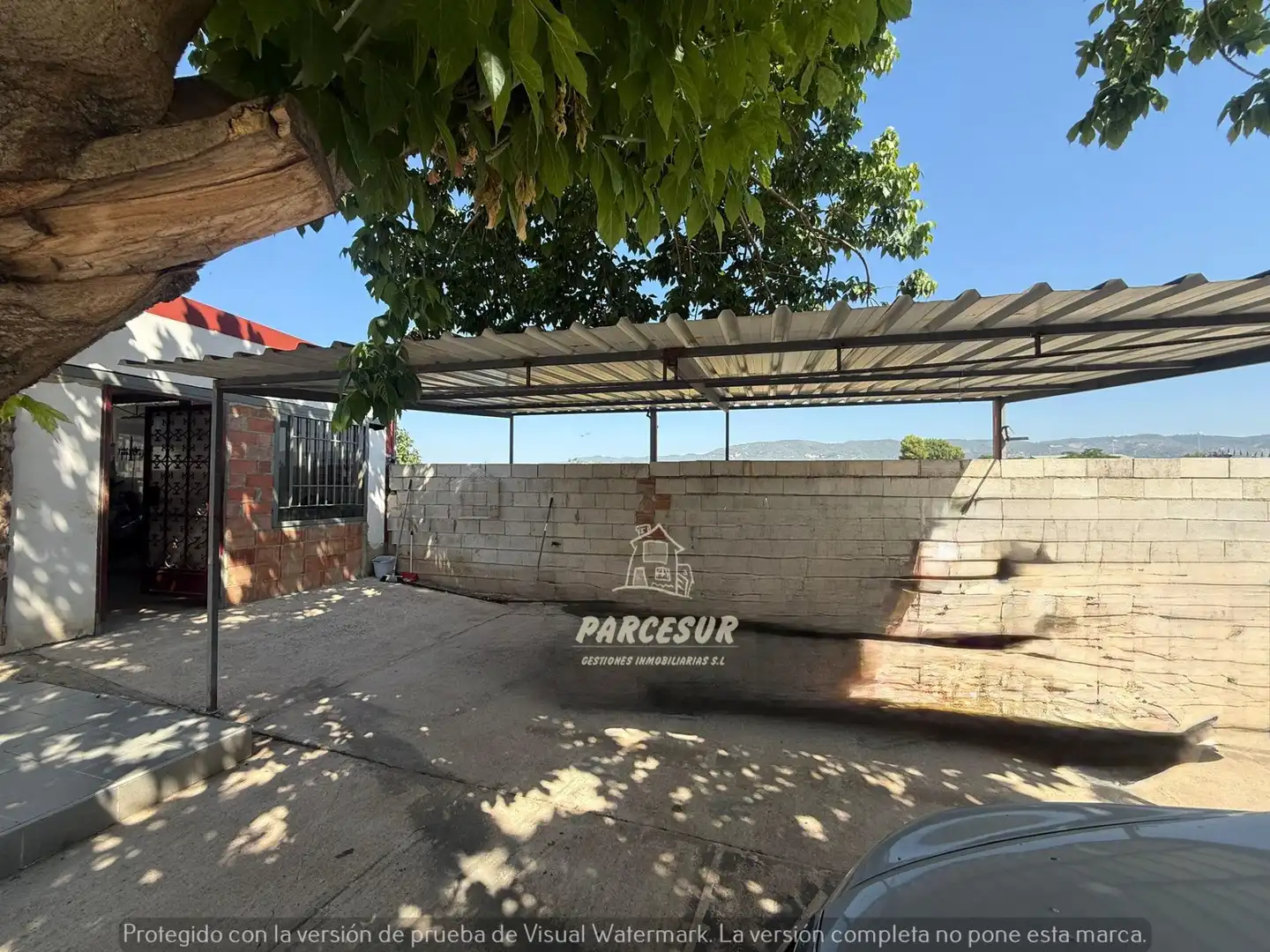 Aparcament de Casa o xalet en venda en Córdoba amb Aire condicionat i Jardí privat