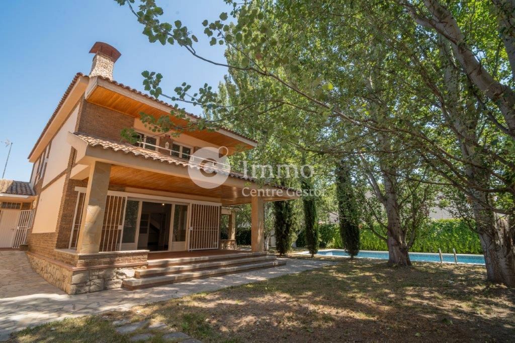 Garden of House or chalet for sale in Fondarella  with Heating, Private garden and Swimming Pool