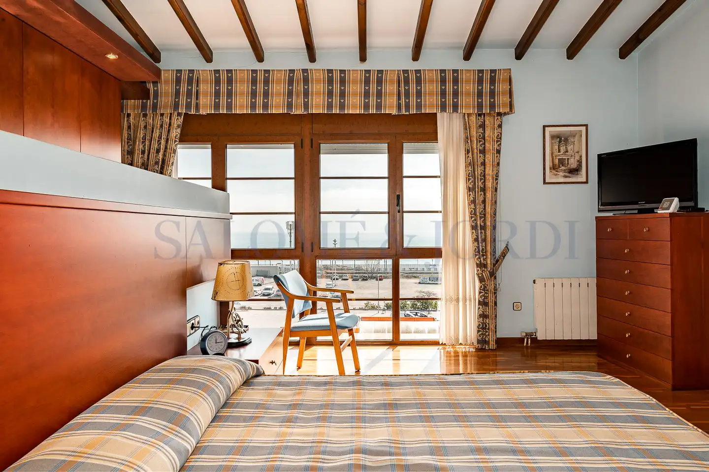 Schlafzimmer von Einfamilien-Reihenhaus zum Verkauf in Sant Andreu de Llavaneres mit Heizung, Privatgarten und Parkett