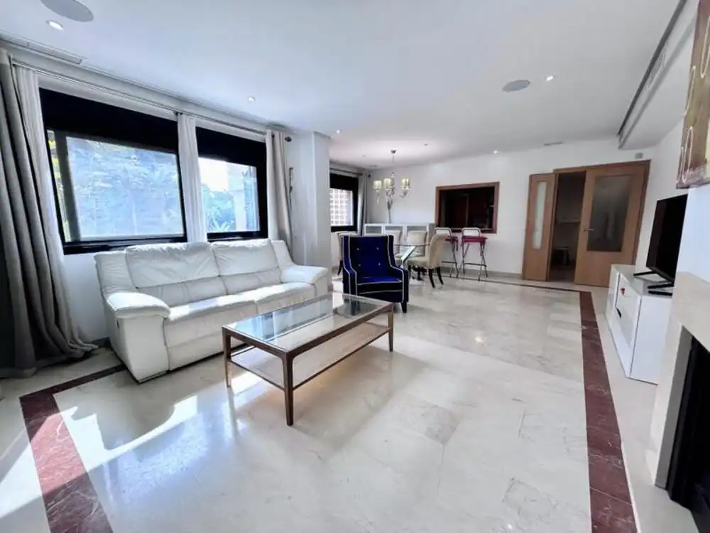 Apartament amb piscina en venda a Nueva Andalucía, imagen 6