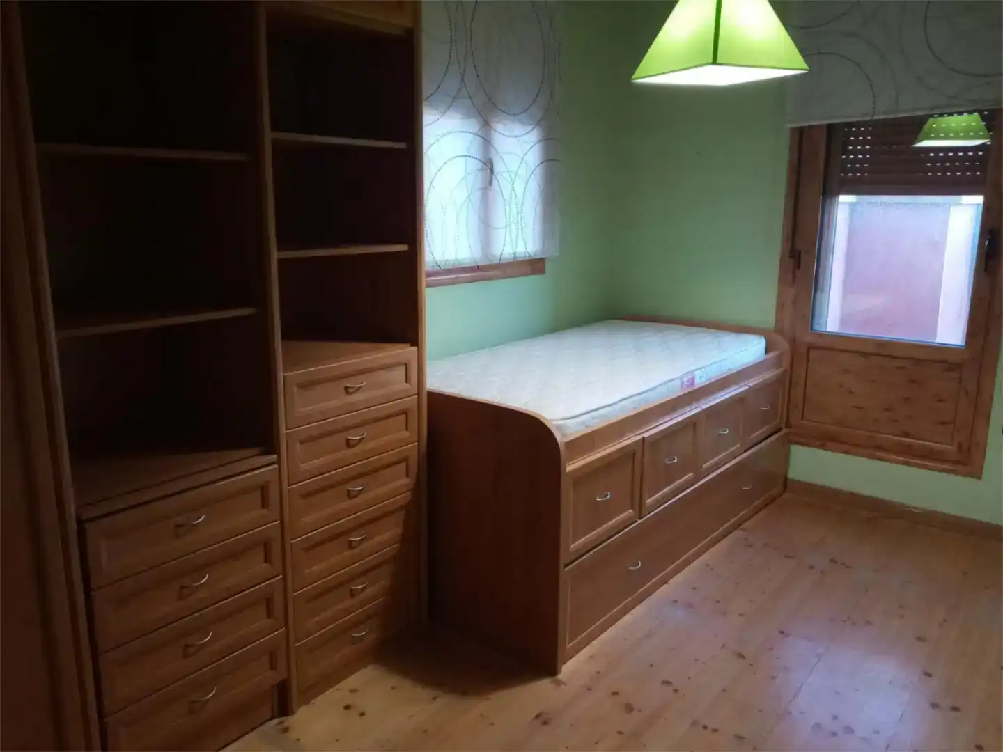 Habitación de Casa adosada en venta en Almudévar con Parquet, Amueblado y Internet