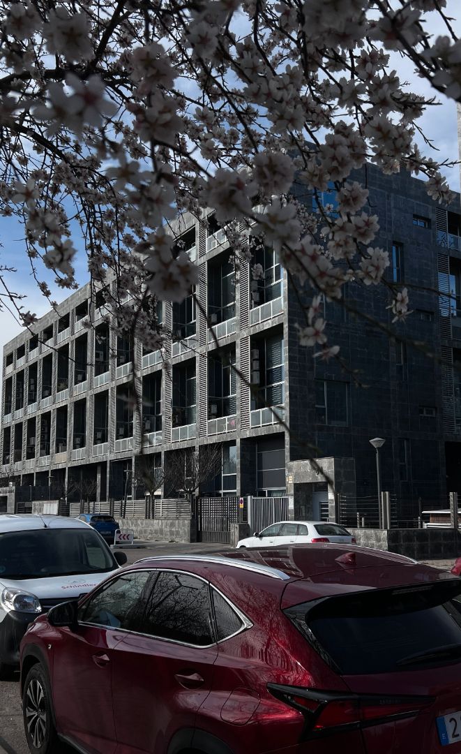 Außenansicht von Maisonette zur Miete in  Madrid Capital mit Klimaanlage, Heizung und Terrasse