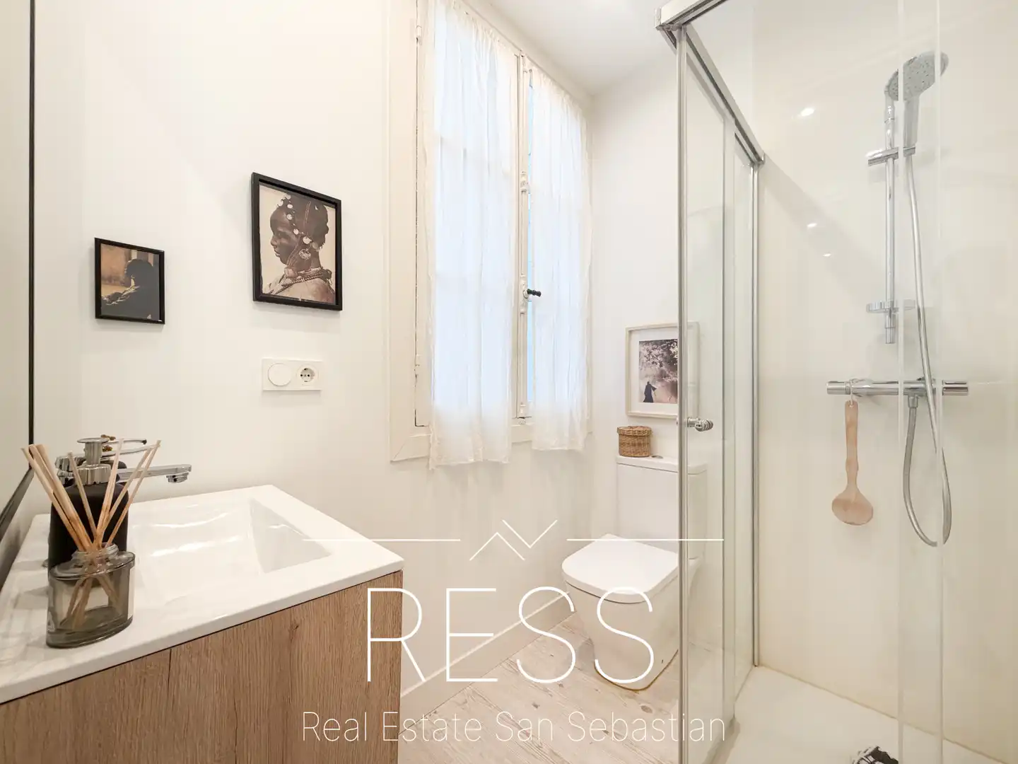 Badezimmer von Wohnung zum Verkauf in Donostia - San Sebastián  mit Heizung, Terrasse und Möbliert