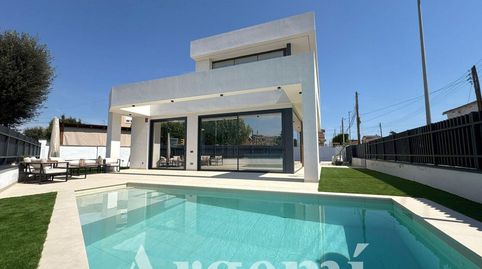 Foto 2 de Casa o chalet en venta en Santa Perpètua de Mogoda, Barcelona