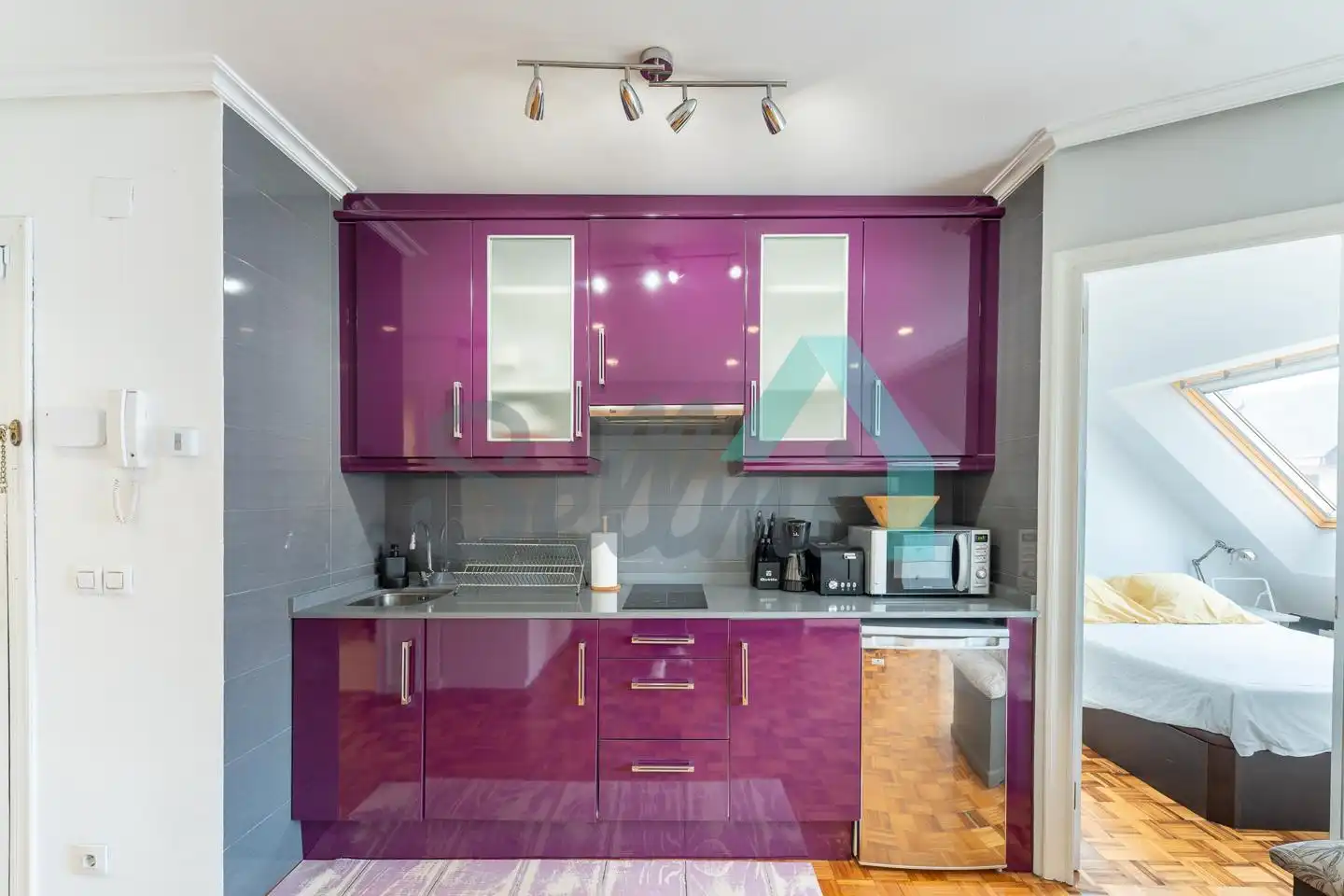 Cocina de Piso en venta en Oviedo  con Calefacción y Parquet