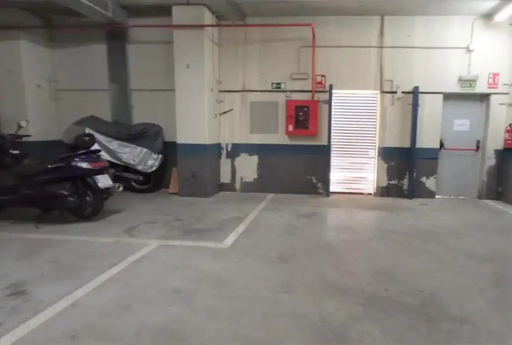 Garatge en venda a Resina, Villaverde Alto