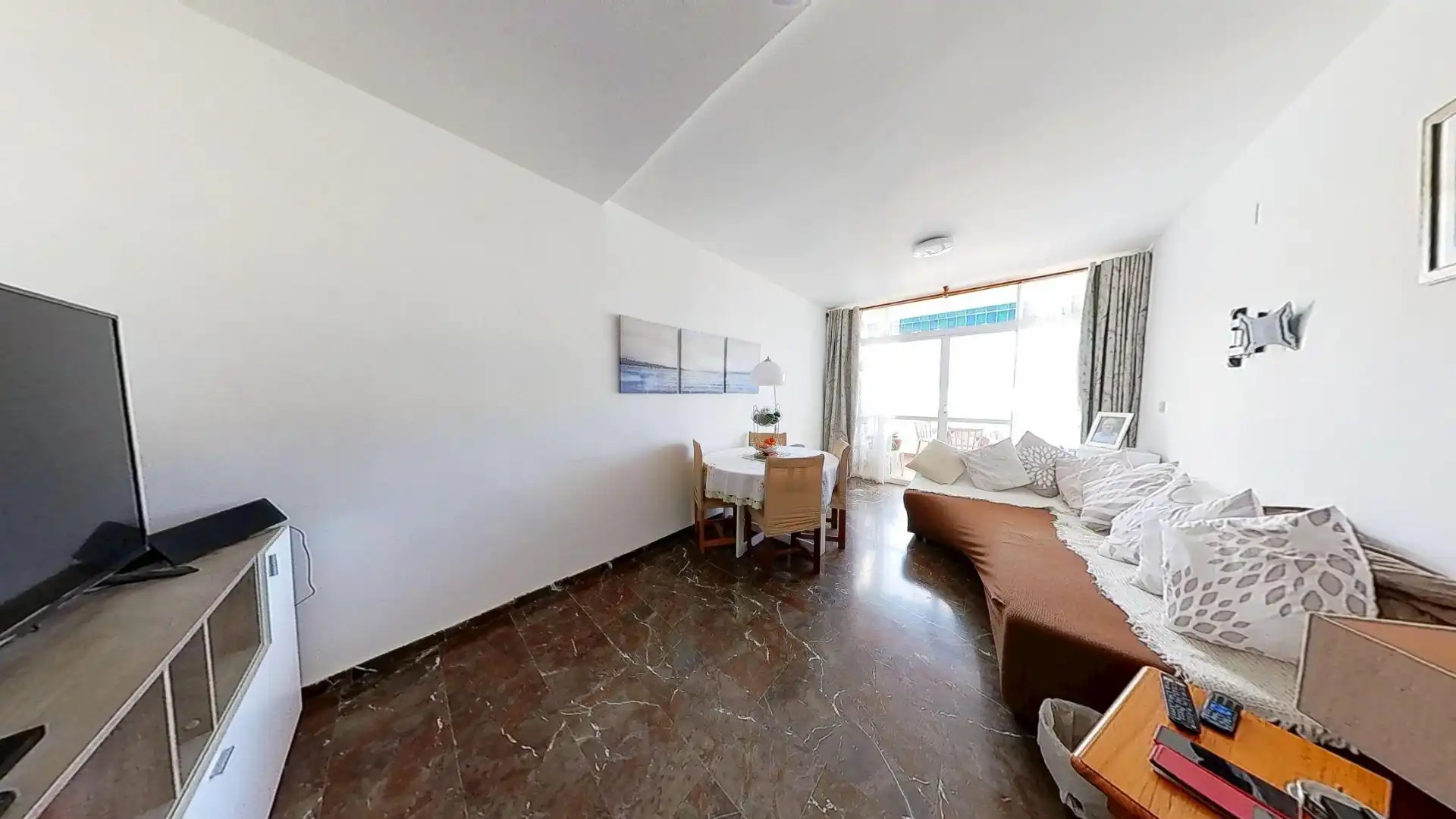 Wohnzimmer von Wohnungen zum Verkauf in Gualchos mit Klimaanlage, Terrasse und Abstellraum