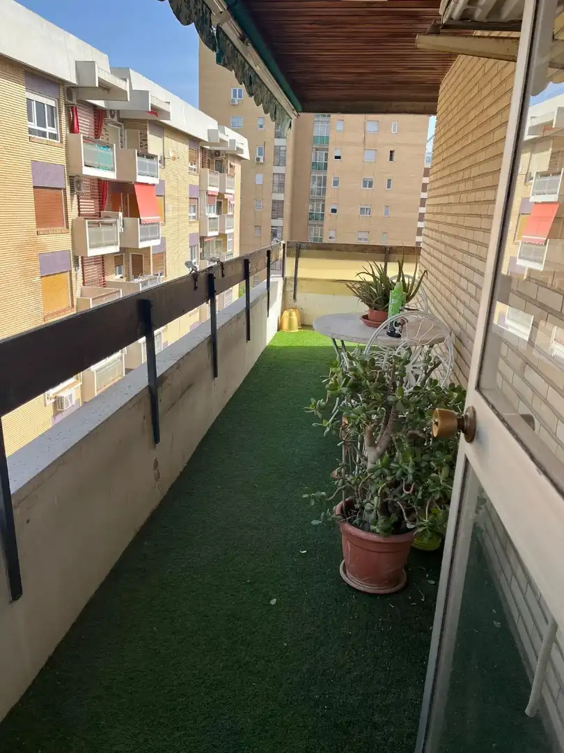 Piso en venta en Calle de Luis Bermejo, 6, Romareda