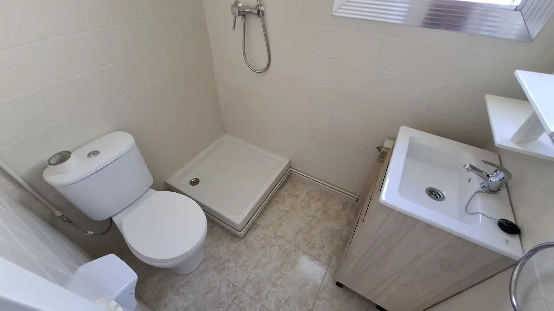 Baño de Casa o chalet en venta en Vallirana con Aire acondicionado, Jardín privado y Terraza