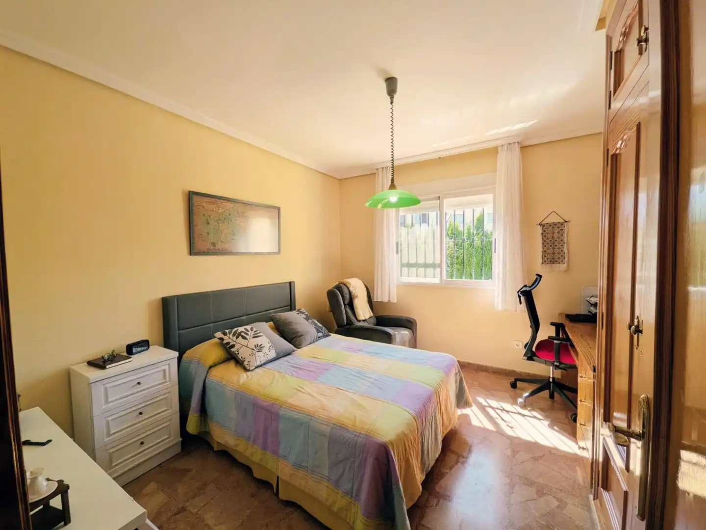 Habitación de Casa o chalet en venta en L'Alfàs del Pi con Aire acondicionado, Jardín privado y Terraza