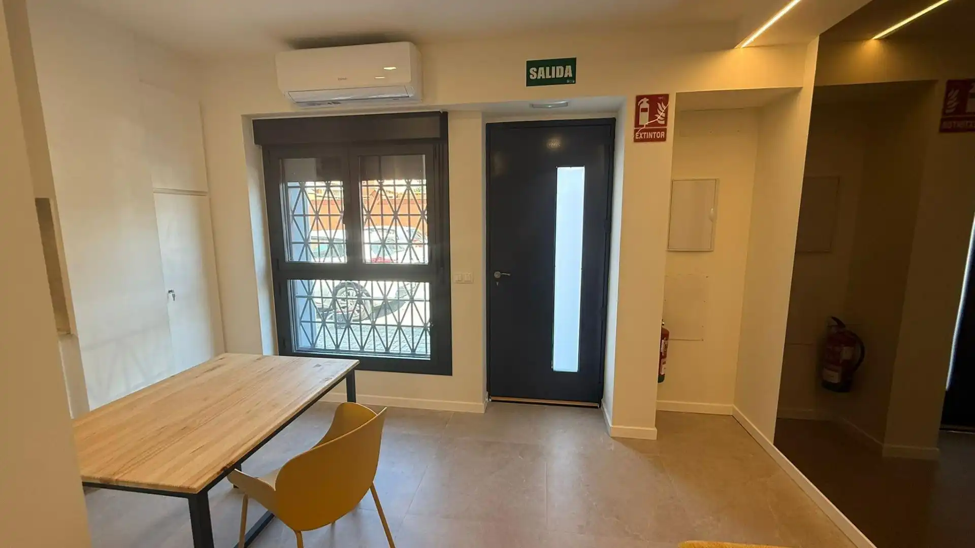 Planta baja en venta en Bormujos con Aire acondicionado y Amueblado