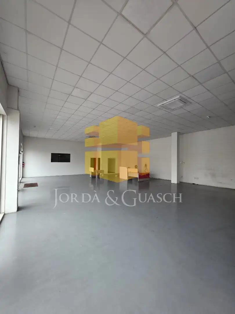 Industrial building with lift to rent in Carrer Química 30, imagen 10