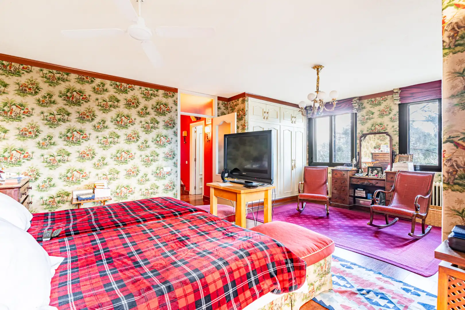 Bedroom of Detached homes for sale in Las Rozas de Madrid  with Air Conditioner, Heating and Private garden