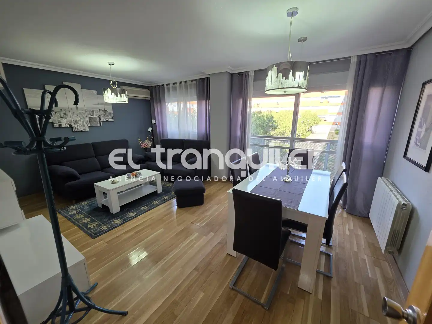Sala de estar de Piso de alquiler en Madrid con Aire acondicionado, Parquet y Amueblado