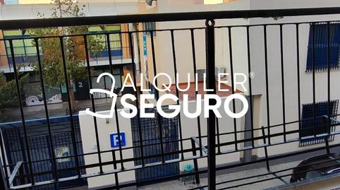 Photo 2 of Flat to rent in San Pedro, Avenida de Abril - 9 de Octubre, Valencia