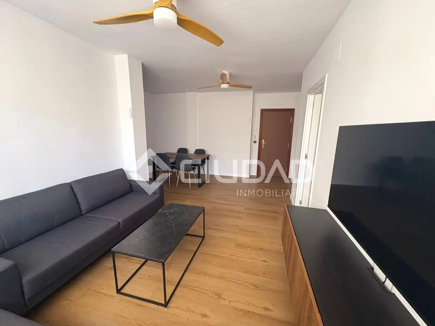 Living room of Flat for sale in Sanlúcar de Barrameda  with Furnished