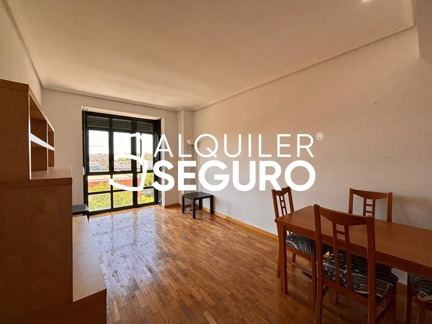 Bedroom of Flat for rent in Madrid  with Air Conditioner and Heating