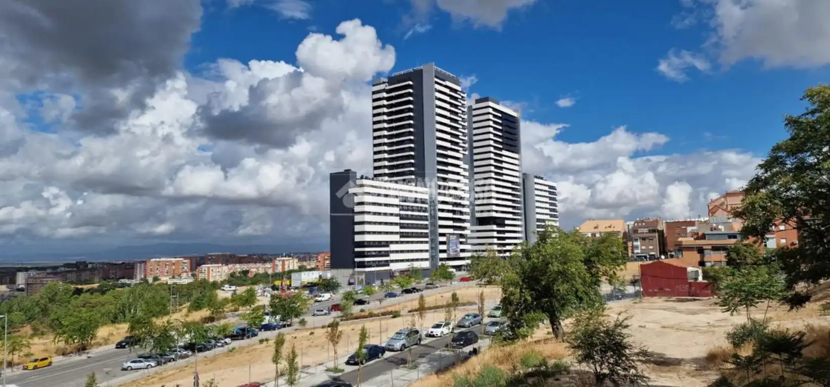 Vista exterior de Local en venta en Madrid con Calefacción