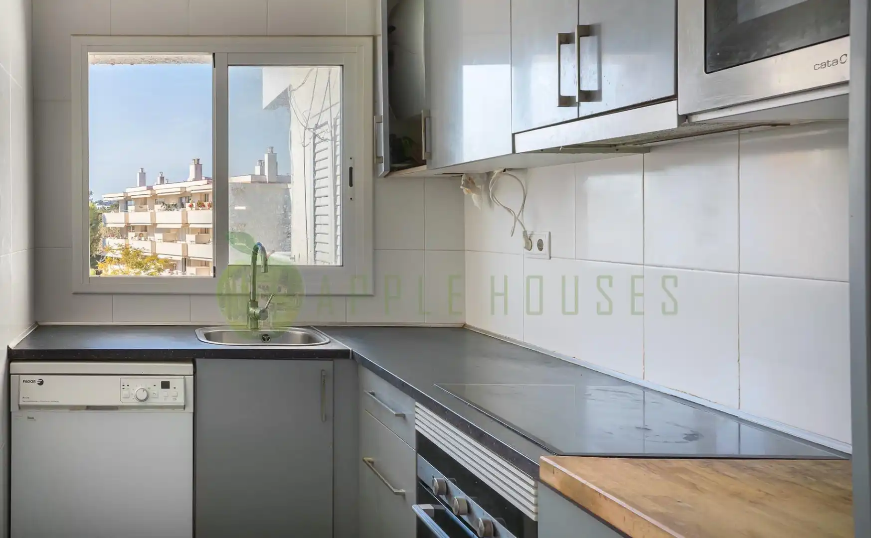 Kitchen of Attic for sale in Sitges  with Air Conditioner, Heating and Terrace