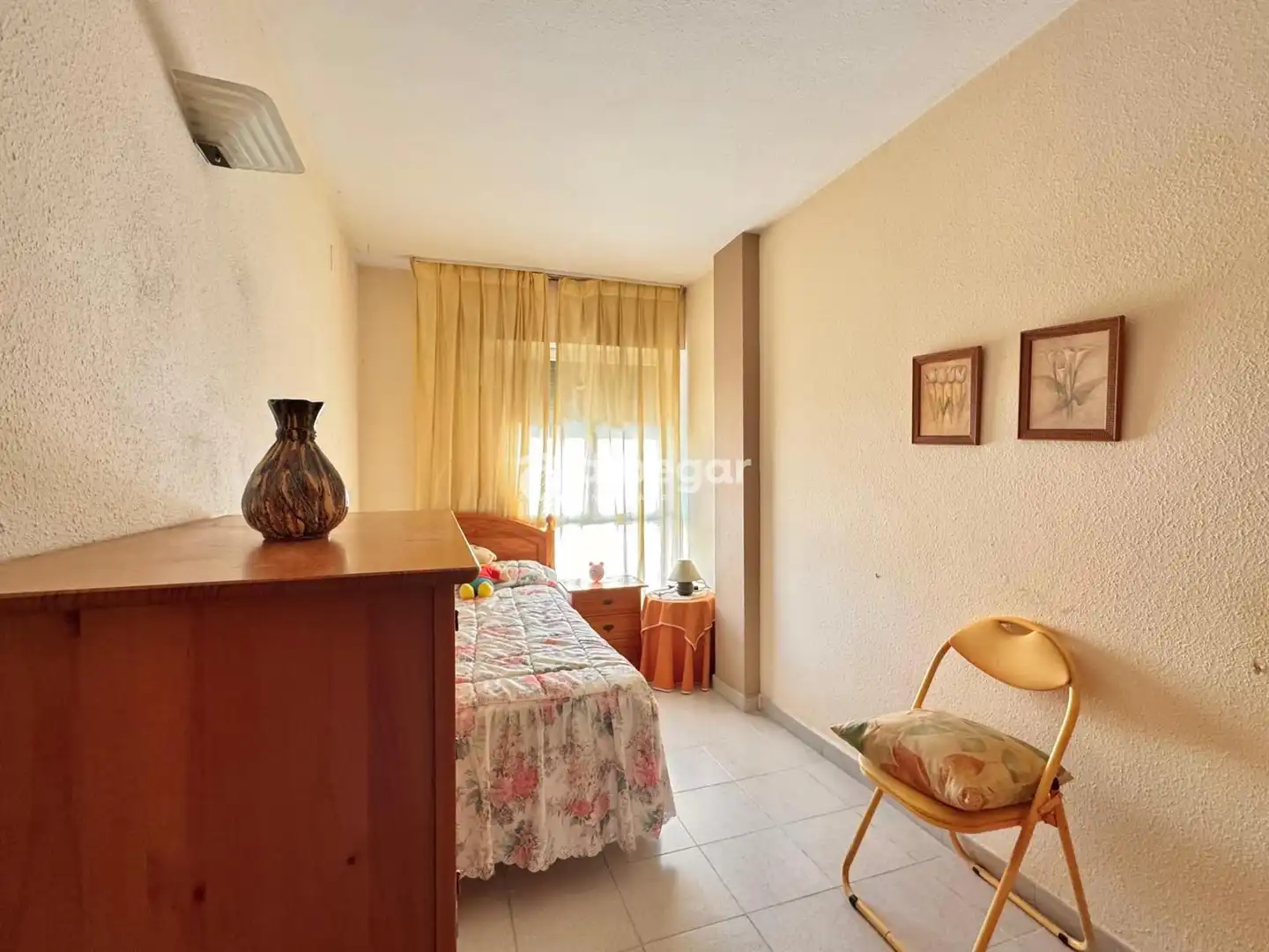 Dormitori de Casa adosada en venda en Alfafar amb Aire condicionat, Jardí privat i Terrassa