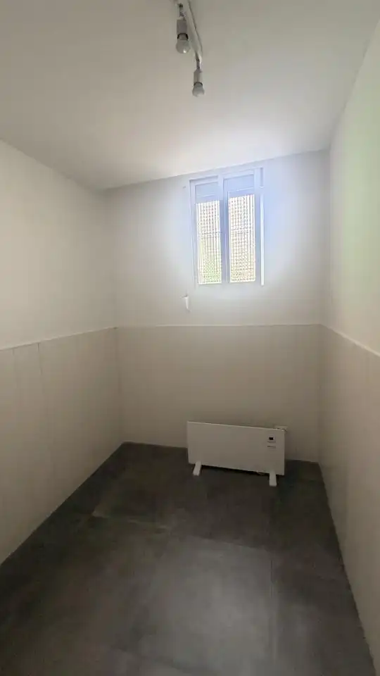 Badezimmer von Erdgeschoss zum Verkauf in Madrid
