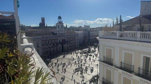 Foto 2 de Ático de alquiler en Sol, Madrid Capital