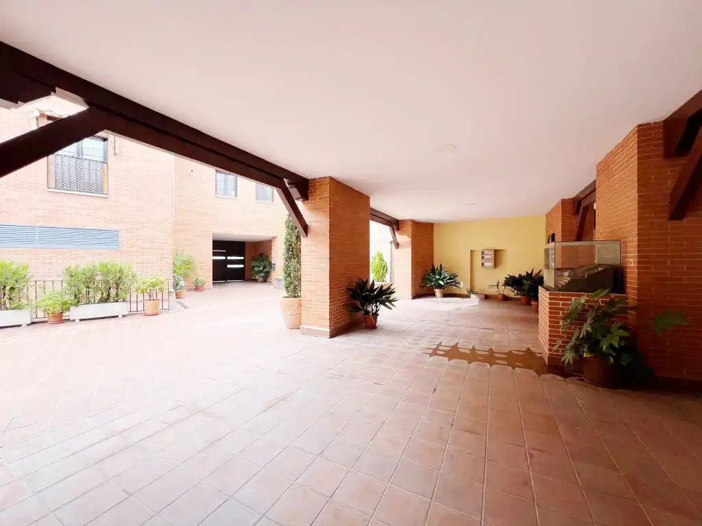 Ático de alquiler en Alcalá de Henares con Aire acondicionado y Calefacción