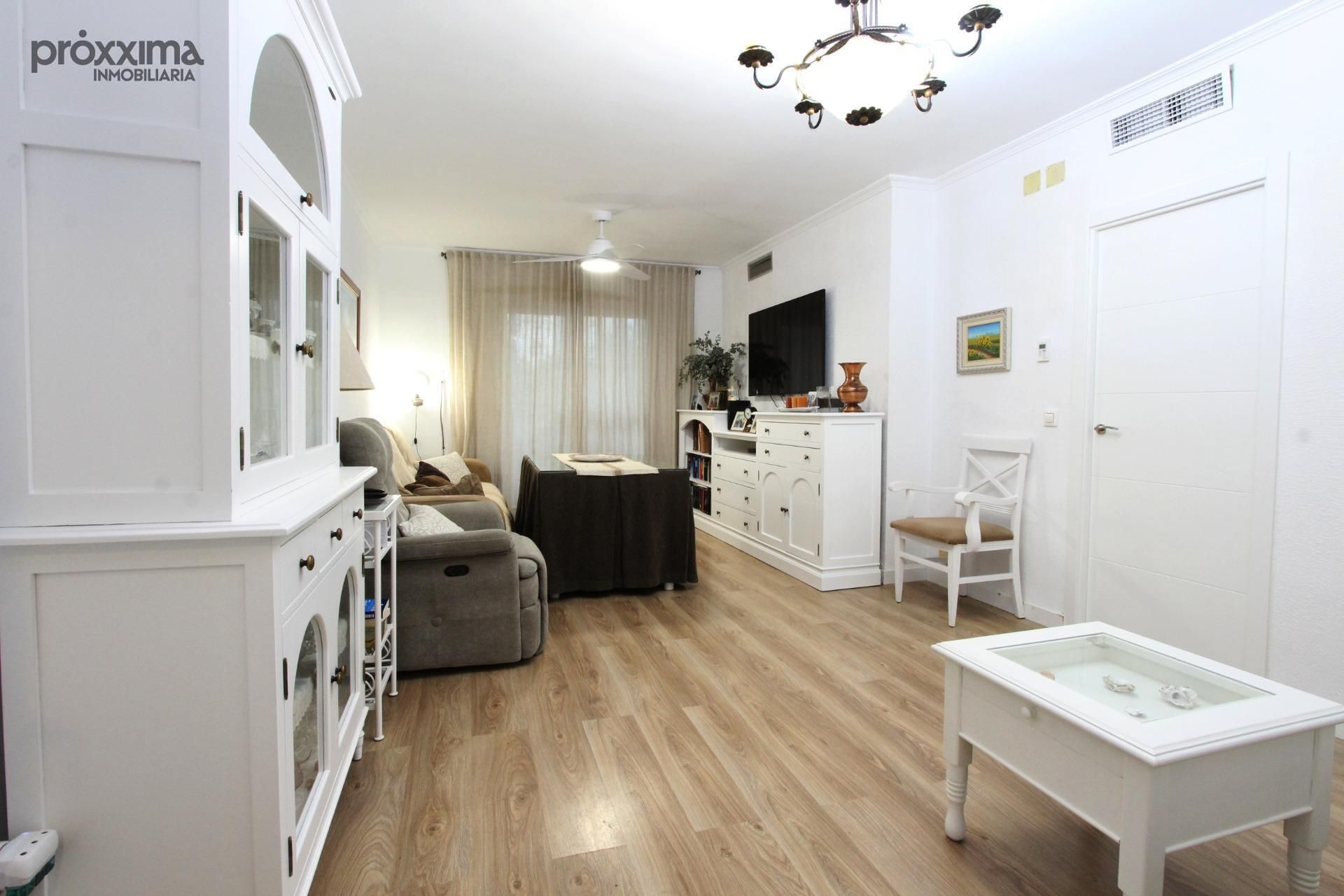 Bedroom of Flat for sale in  Sevilla Capital  with Air Conditioner and Terrace