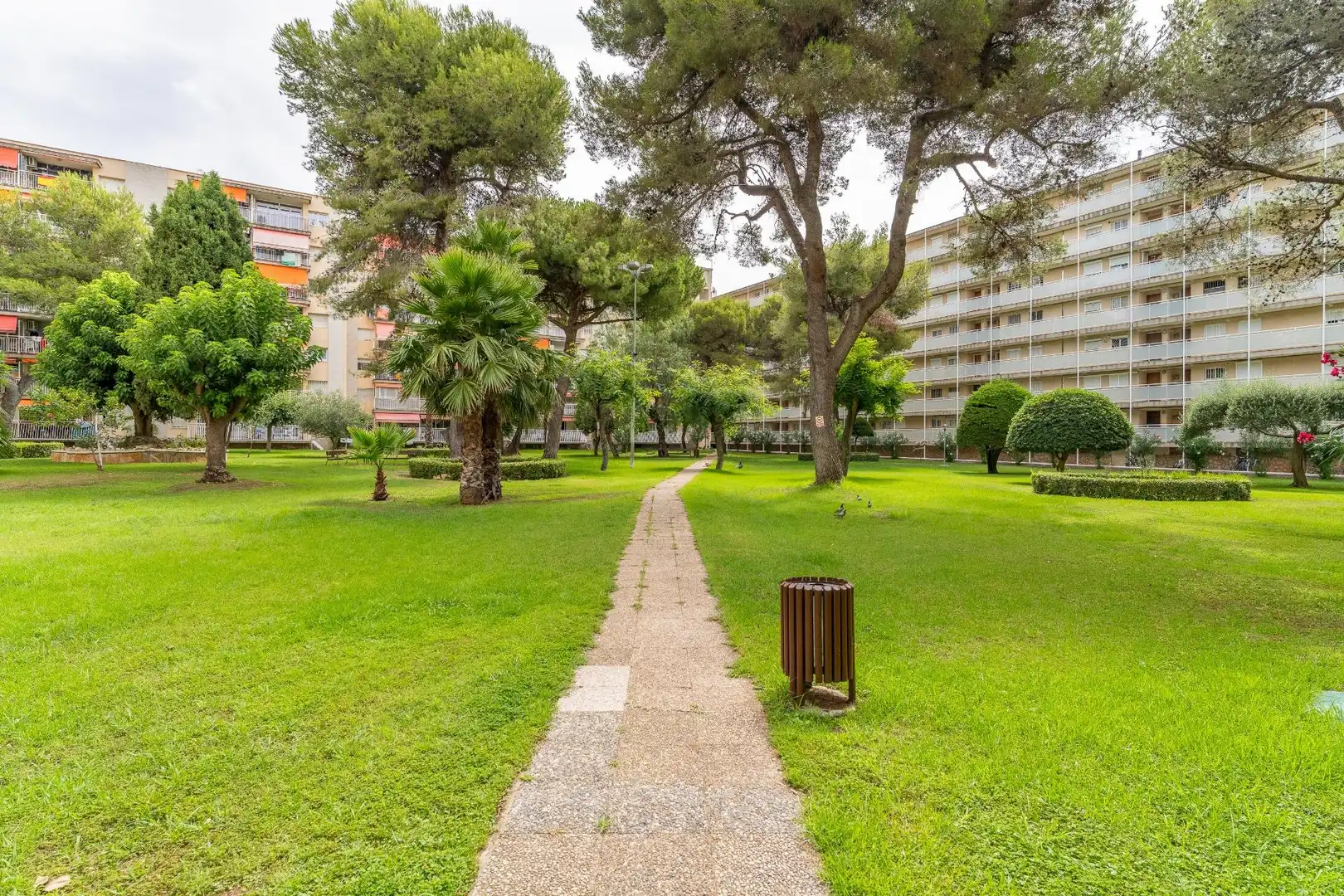 Außenansicht von Wohnungen zum Verkauf in Salou mit Privatgarten, Terrasse und Gemeinschaftspool