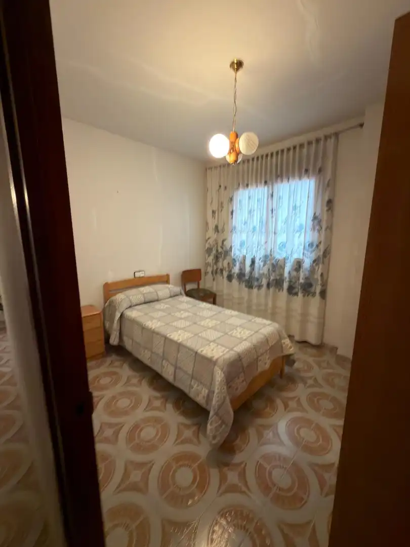 Bedroom of Flat for sale in Deltebre