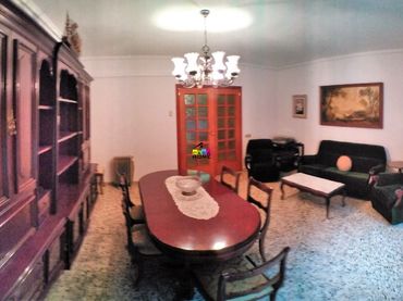 Chalet con balcón en venta en Este