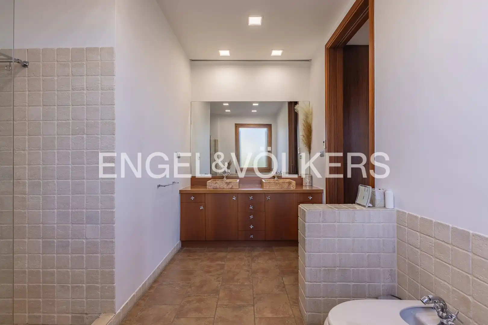 Bathroom of Houses for sale in Les Franqueses del Vallès  with Air Conditioner, Heating and Private garden
