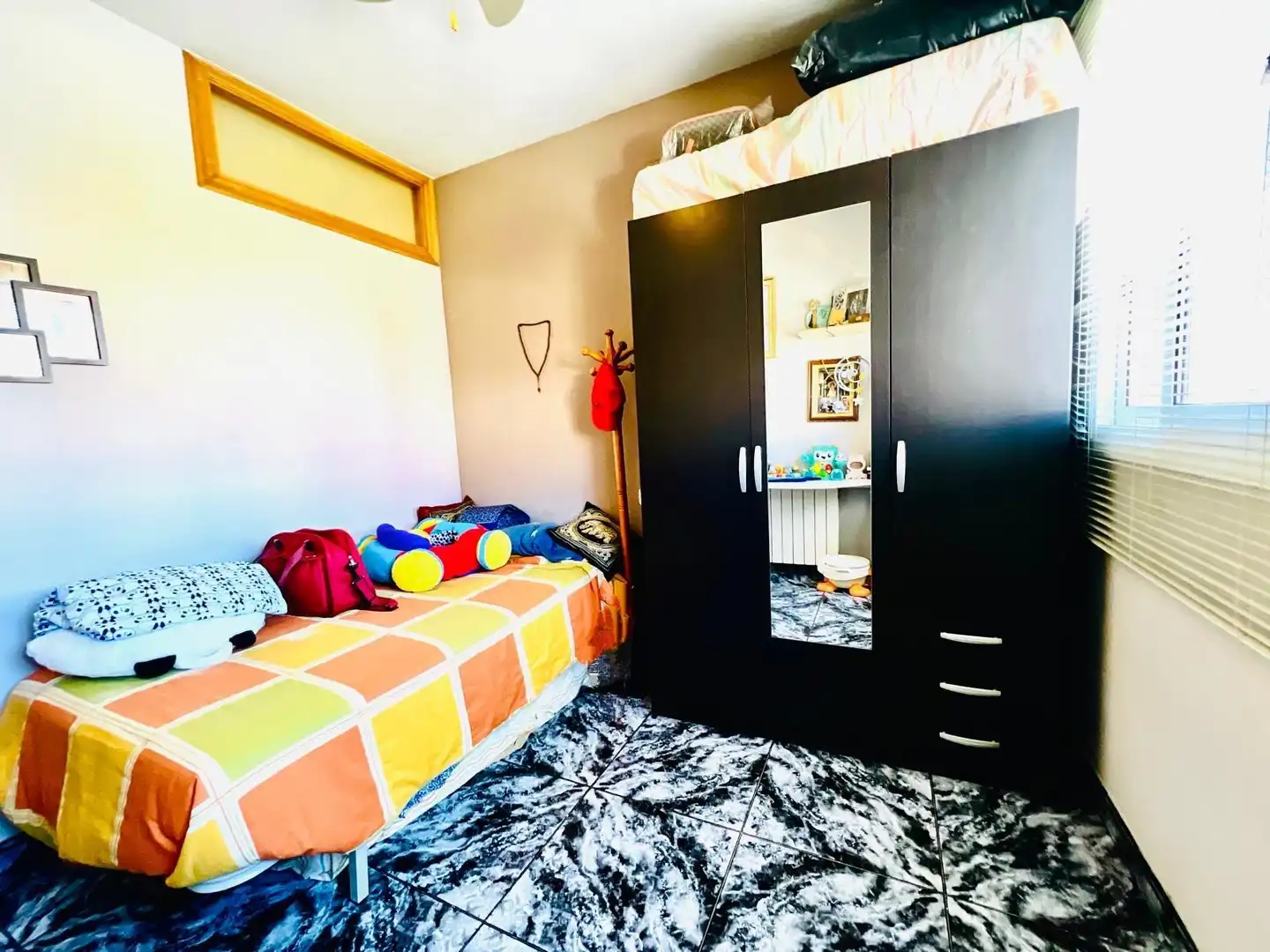 Habitación de Casa adosada en venta en Valls con Aire acondicionado, Calefacción y Jardín privado