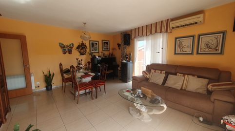 Foto 4 de Dúplex en venta en Canovelles, Barcelona