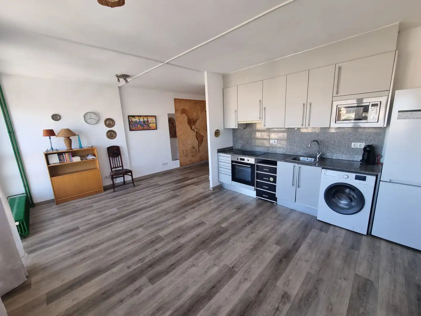 Cocina de Piso en venta en Girona con Calefacción, Terraza y Internet
