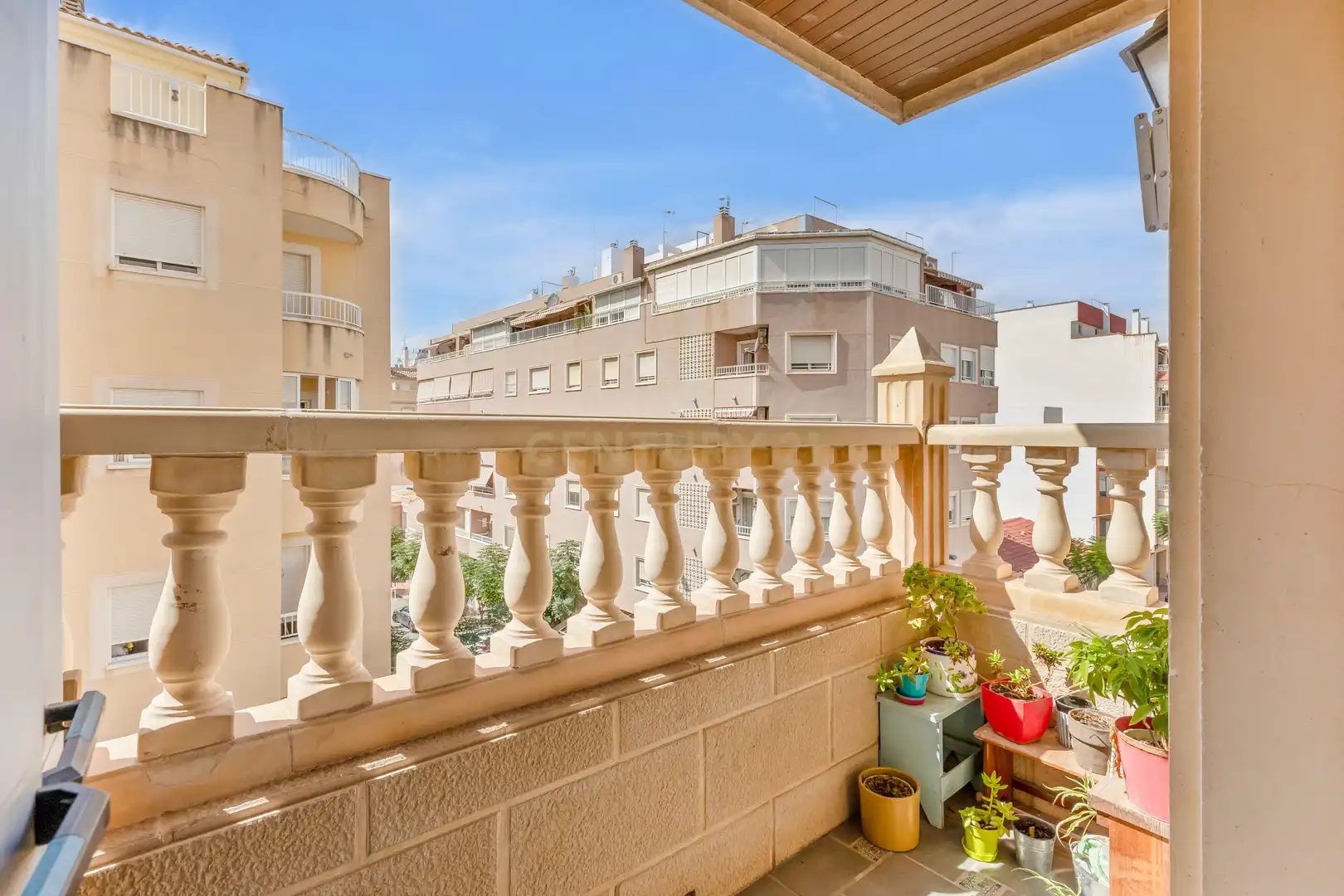 Terrassa de Apartament en venda en Torrevieja amb Aire condicionat, TV i Balcó