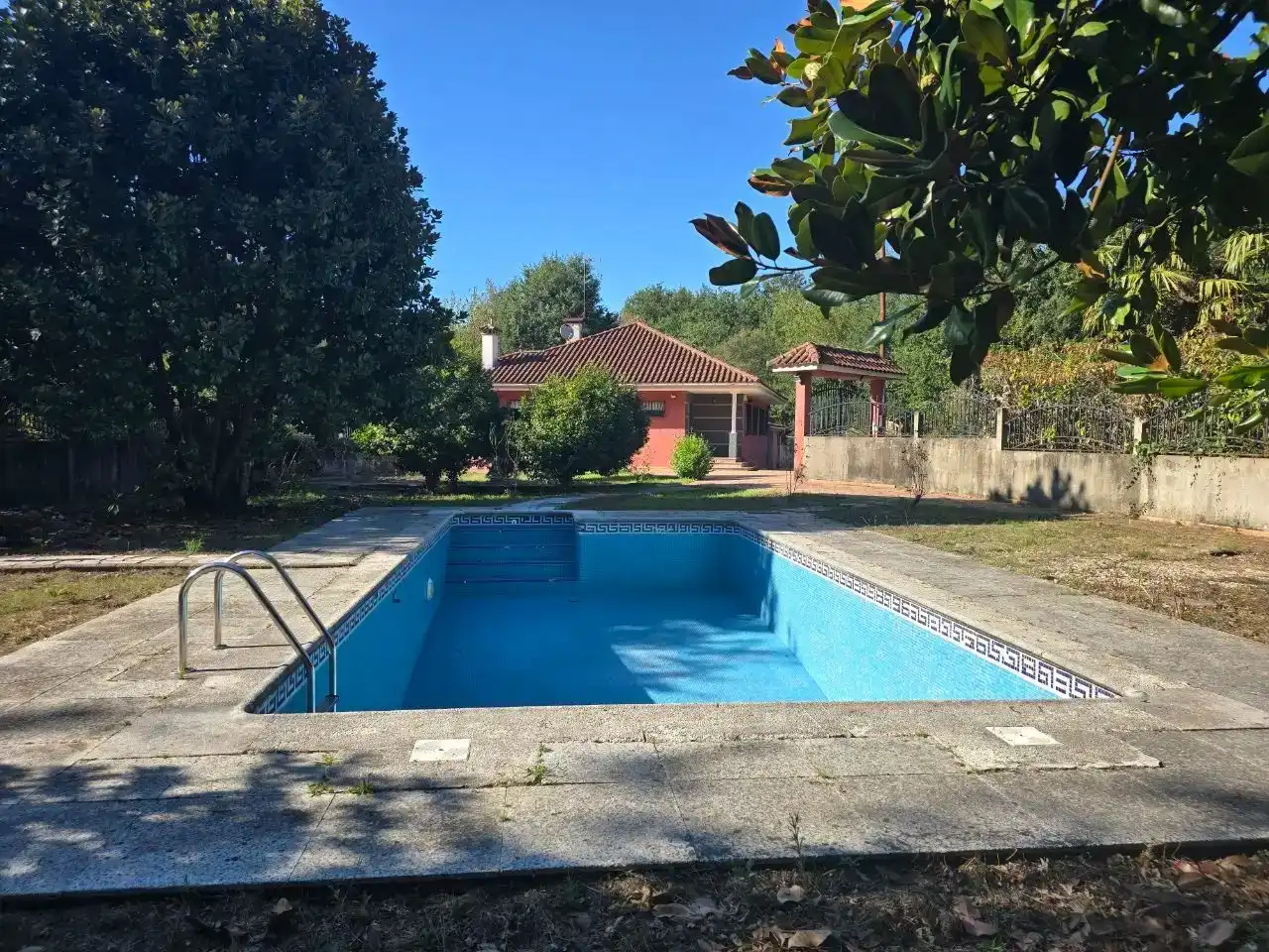Piscina de Casa o xalet en venda en Mondariz amb Piscina