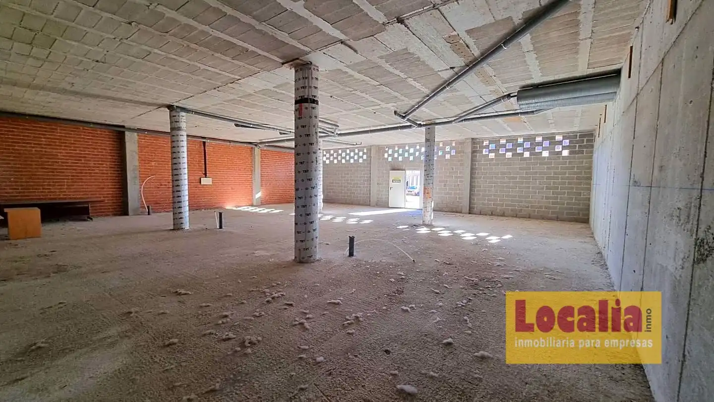Local comercial en venda a Barrio Parayo, imagen 3