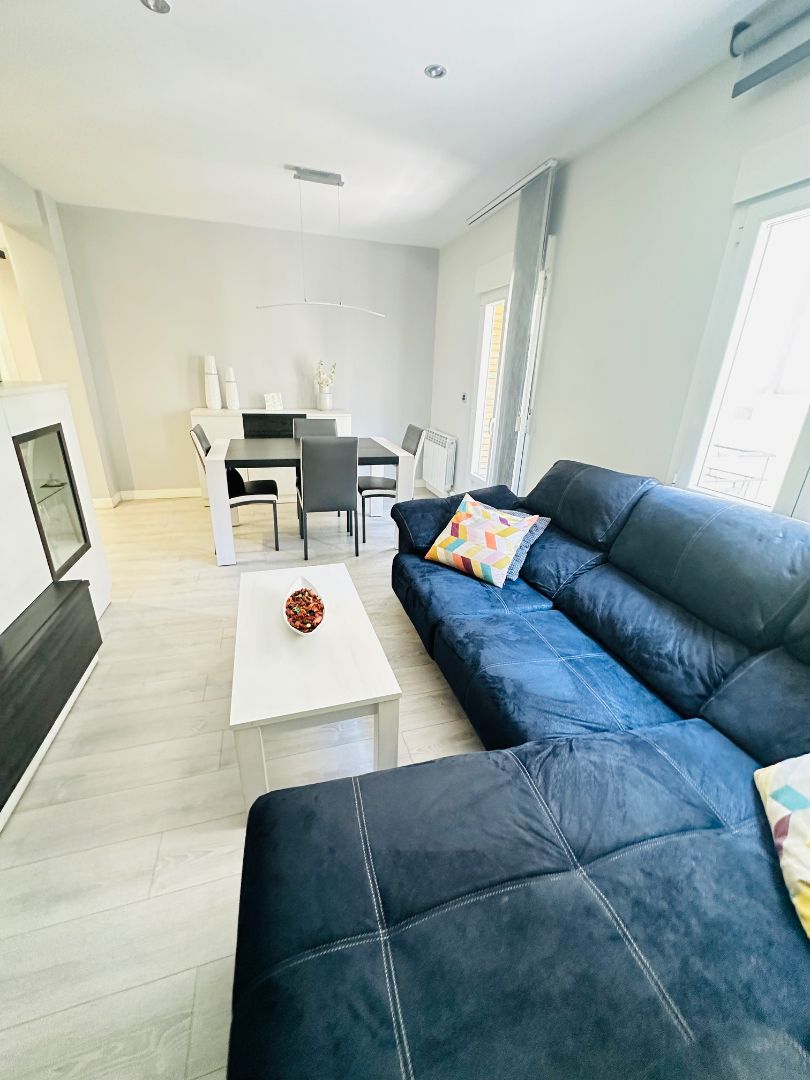 Living room of Flat for sale in Valladolid Capital  with Heating, Storage room and Furnished