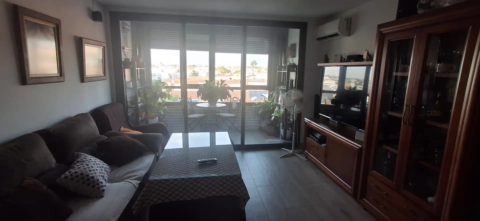 Sala d'estar de Pis en venda en Dos Hermanas amb Aire condicionat i Terrassa
